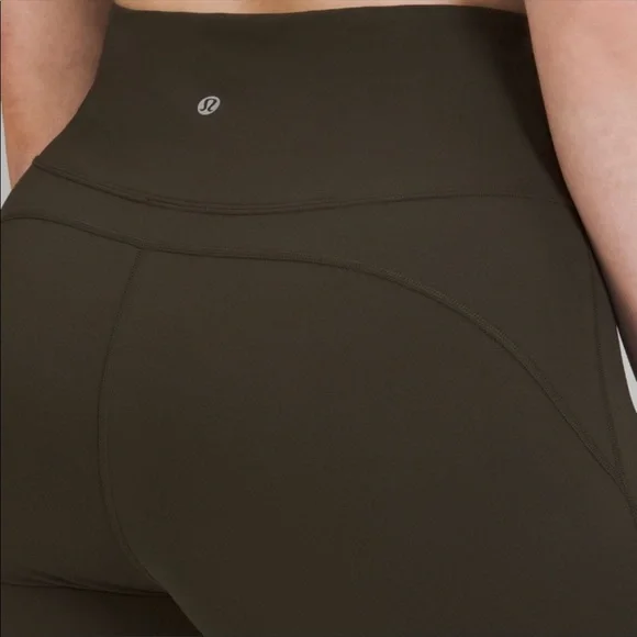 NWT Lululemon Groove Super-High-Rise Flared Pant Nulu Size 4 DARK OLIVE - Picture 4 of 7